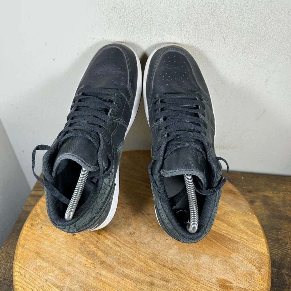 Nike Air Jordan 1 Low Black Elephant Print Sneakers FB9907-001 Mens 9